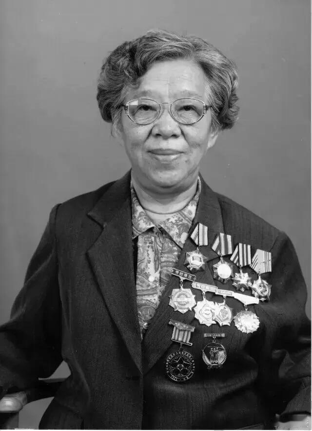 “人民海军居里夫人式女杰”萨本茂逝世萨本茂逝世，她被誉为“人民海军居里夫人式女杰