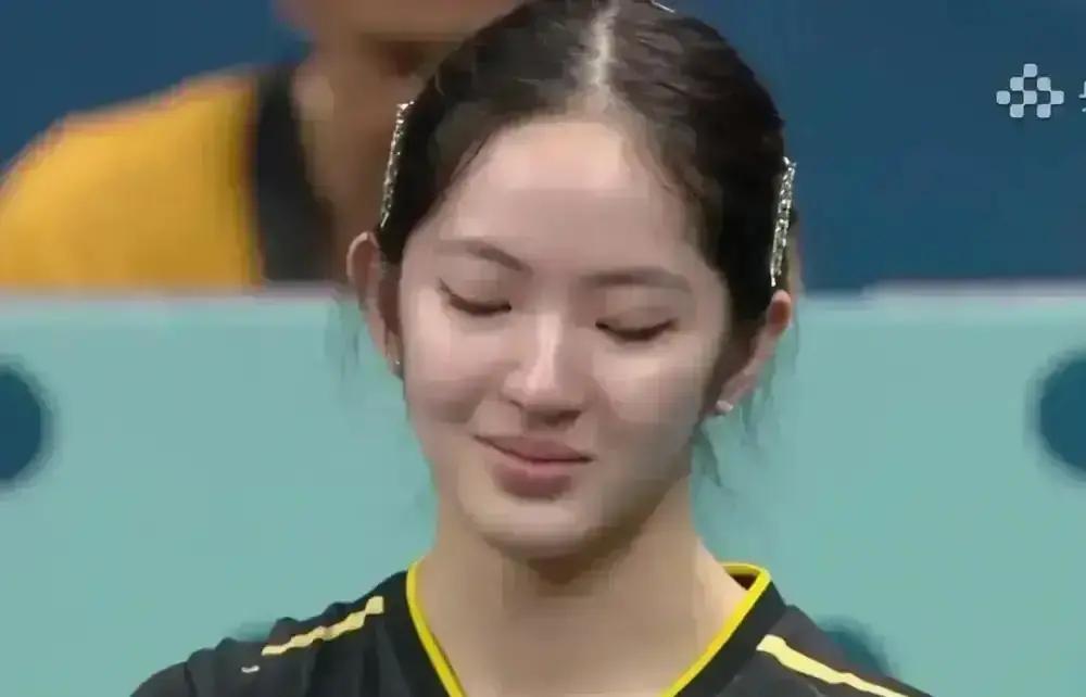 宋家瑜，加州00后，UCLA双学位，U9冠军，巴黎奥运选手。
她公开说喜欢樊振