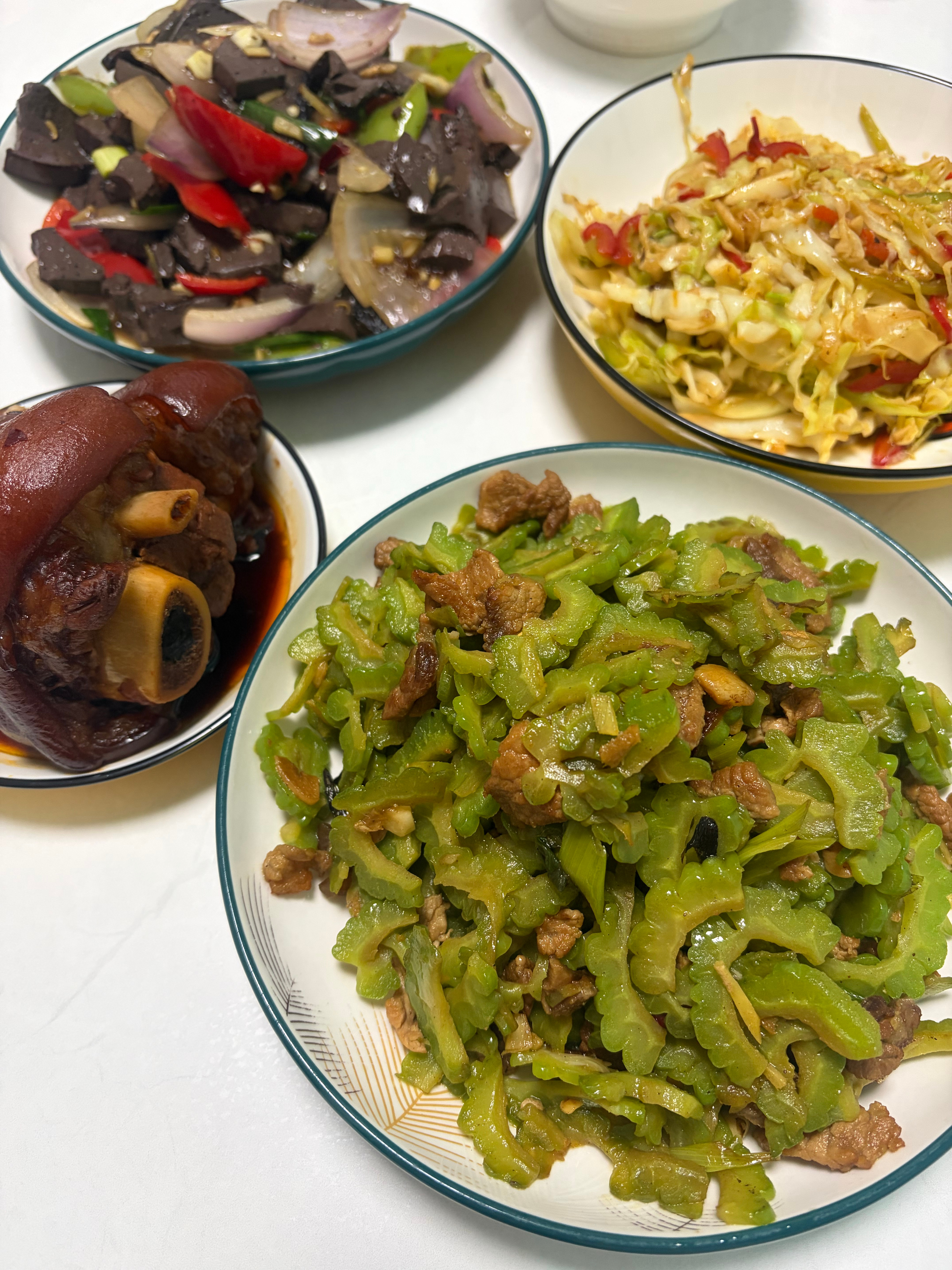 吃饭喽，晚上也要好好吃饭😋 ​​​