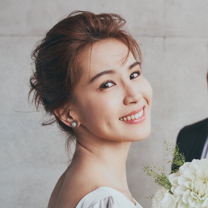 曾沛慈婚纱照好美 曾沛慈结婚时美成这样！乘风2026考古的风吹到了乘风2026