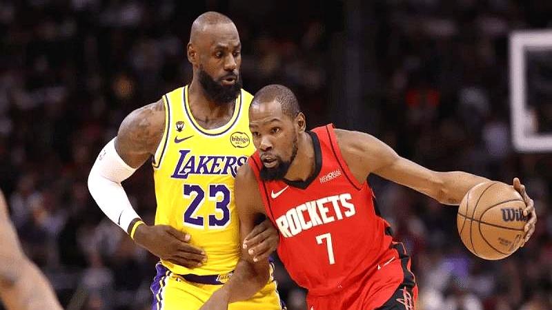 詹姆斯和杜兰特又要在季后赛碰头了，这组对决确实有看头。
 

4月19日早8点半