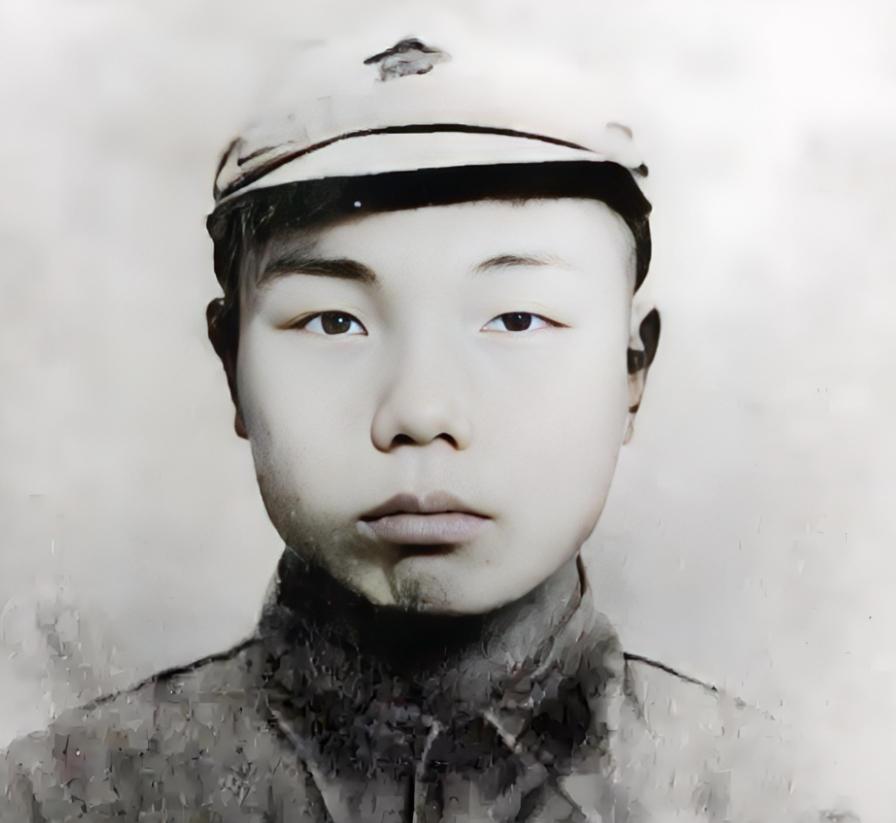 长征途中，一红军干事在筹粮时被土司武装抓走。当萧华前去谈判时，土司放话说：“留下