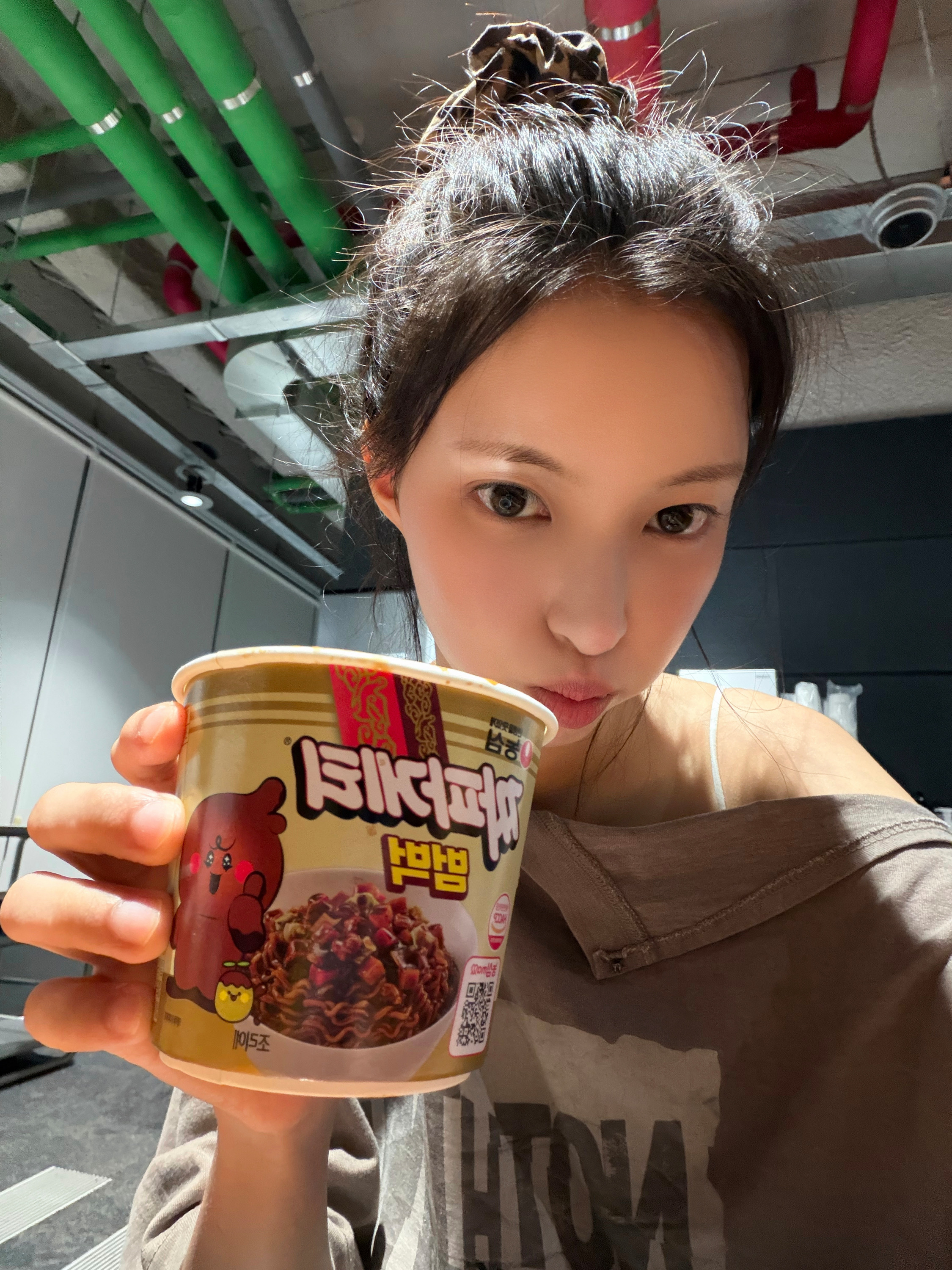 🐆💬: 今天扎了丸子头哦 