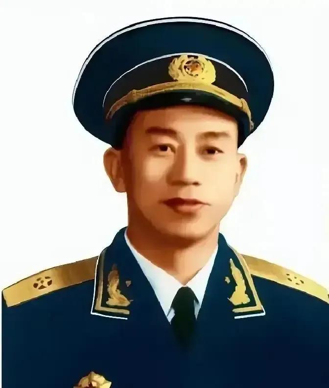 1943年春天，19岁的女译电员和一名男科长同去延安，但在路上，她发现这名男科长