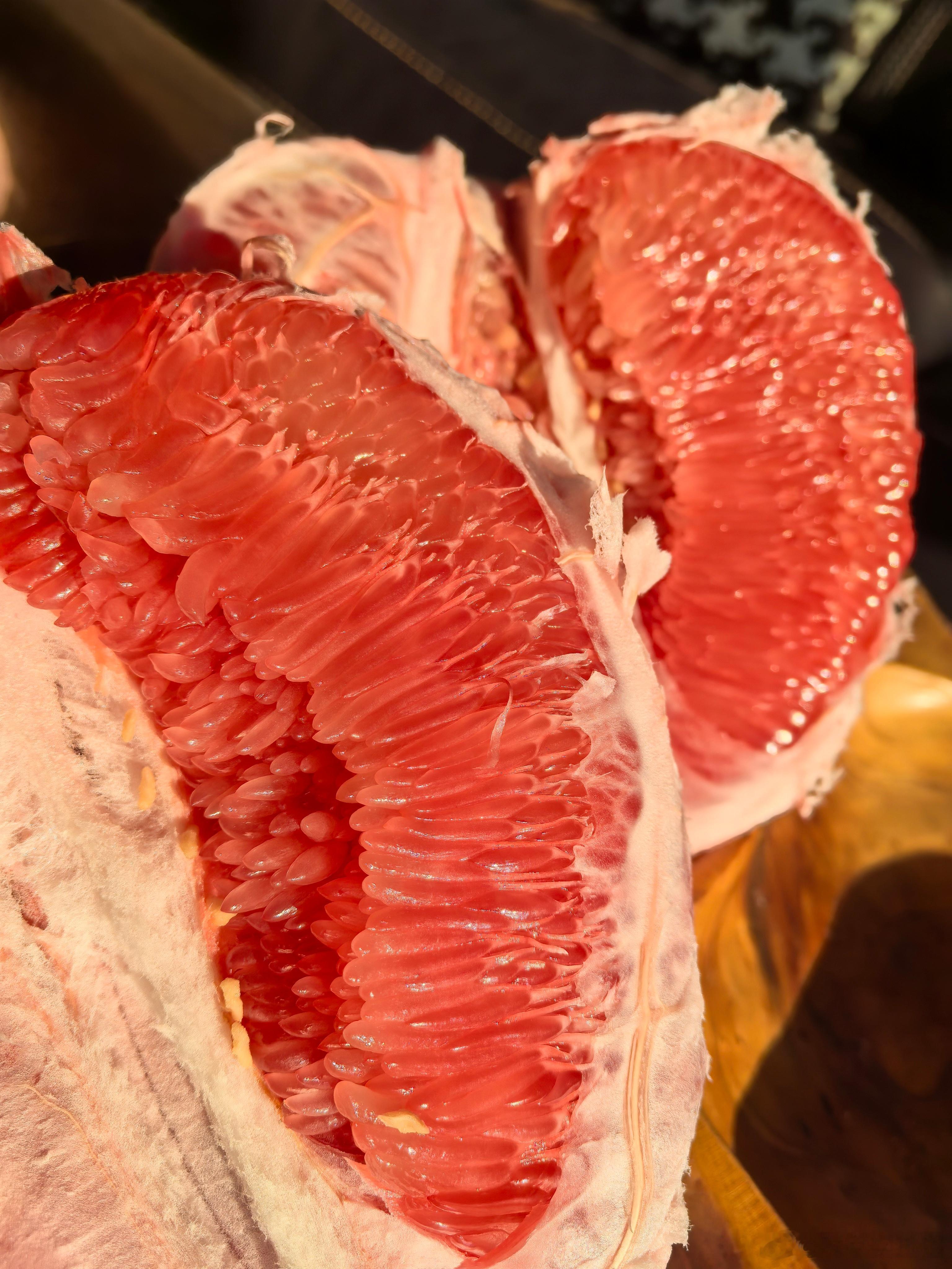 金价银价大跳水黄金，如期下跌，世界上没有任何东西是只涨不跌的，回调很正常！不过关