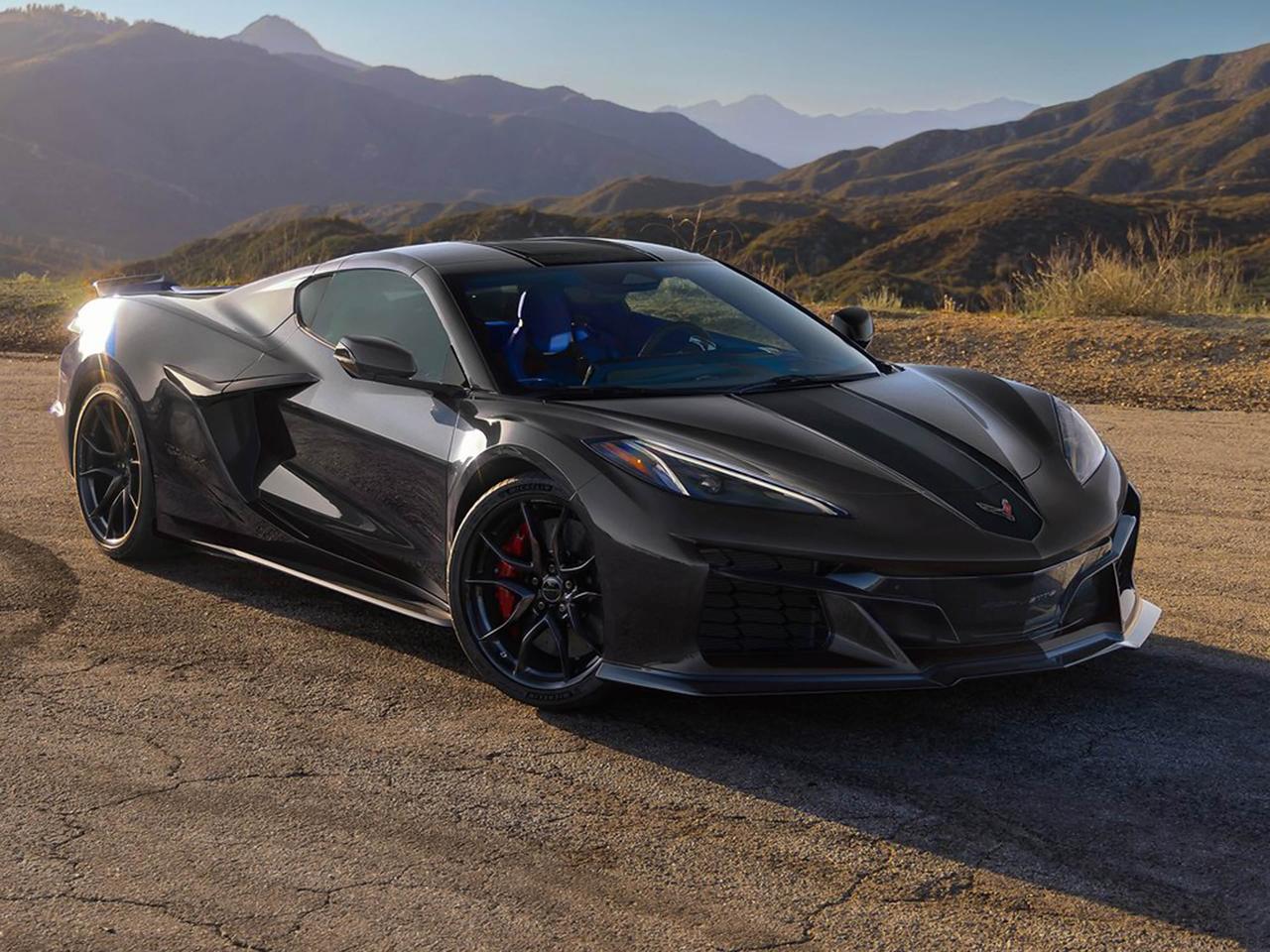 ⚡ 新款科尔维特Grand Sport X这路子，我觉得挺聪明。既保住了V8该有