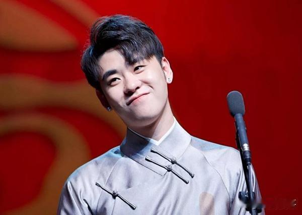 还记得那些，劫后重生的十位明星，谁是你心目中的强者？
第十位：俞灏明，拍戏被烧伤