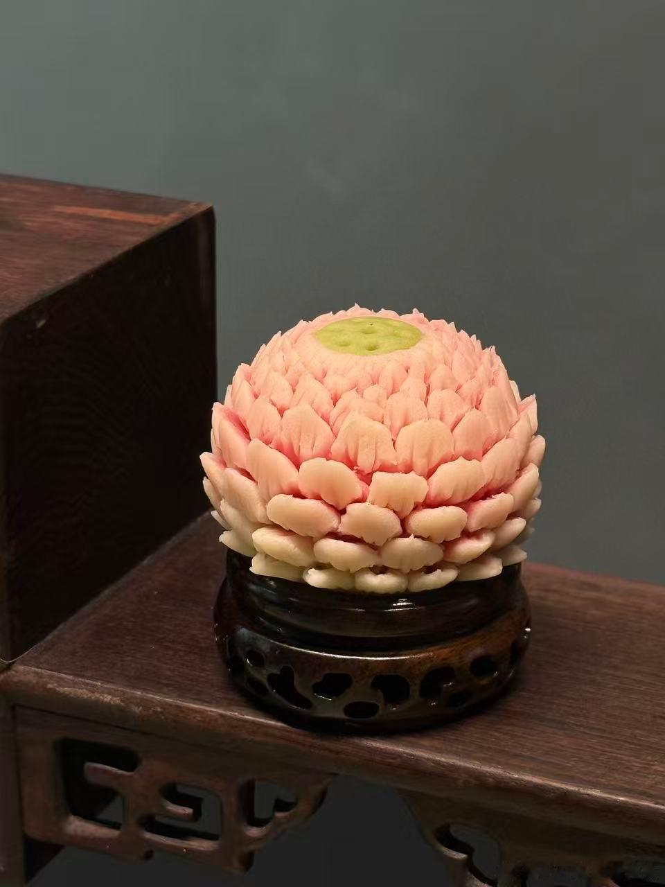 艺术世家女儿的手工，面食茶果子，无馅儿风干后用作香插。 