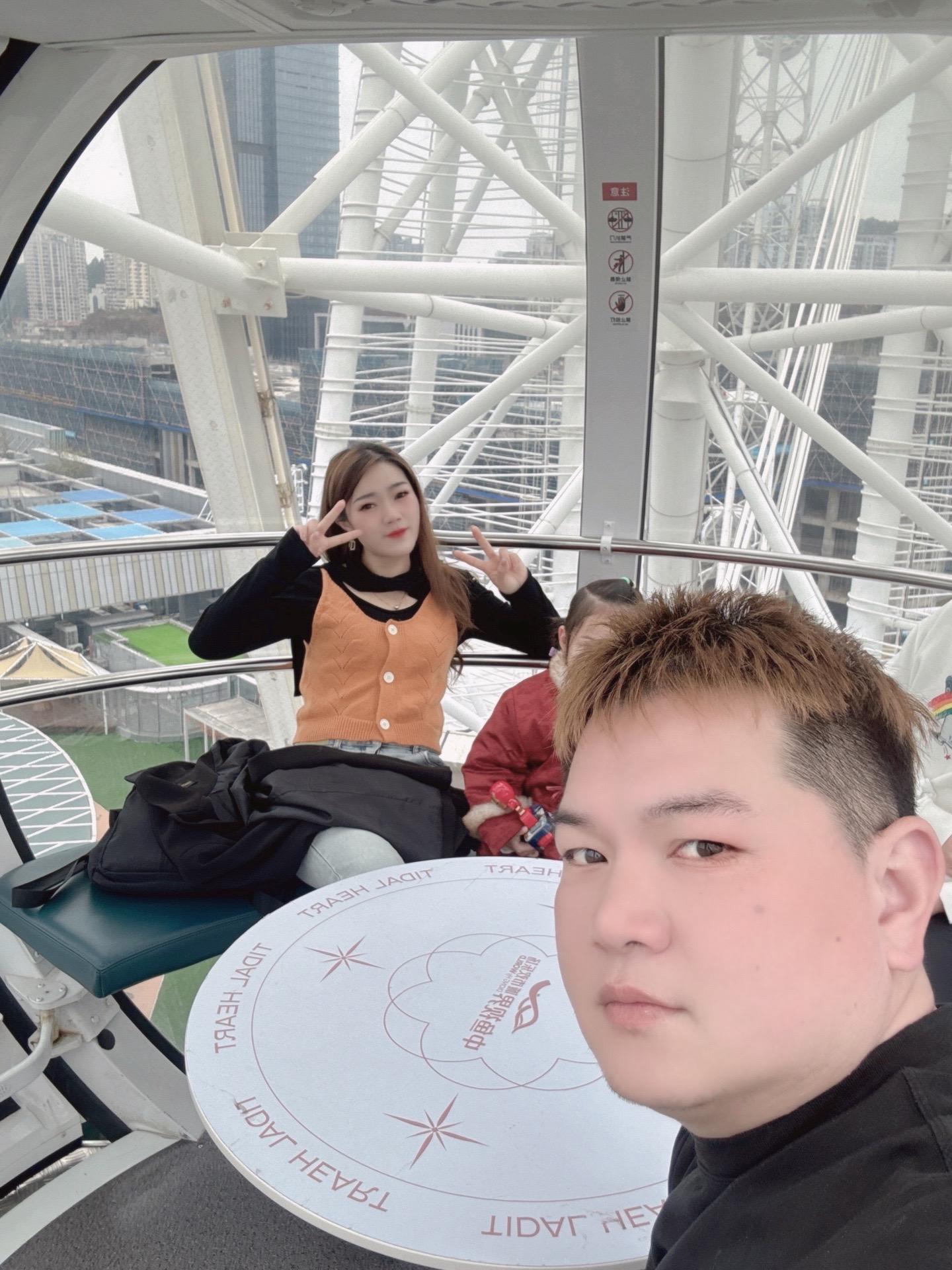 诗和远方，人间烟火🌹