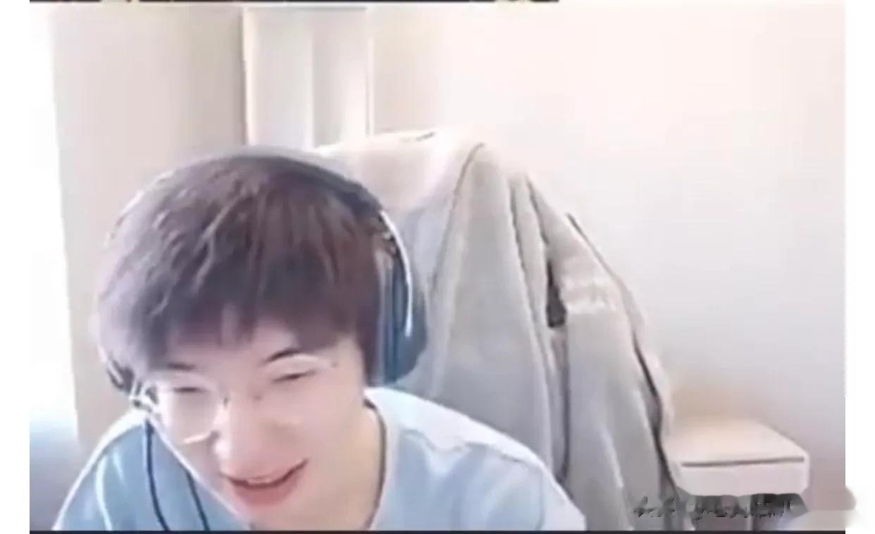 957:xiye真还有机会上场吗，真有啊骗你干什么，骗你没意义啊，也在找工作，那
