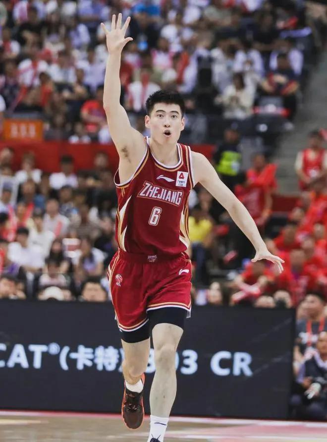 中国男篮亚锦赛1/4决赛的时间是8月14日，对手是A组第二和B组第三之间的胜者，