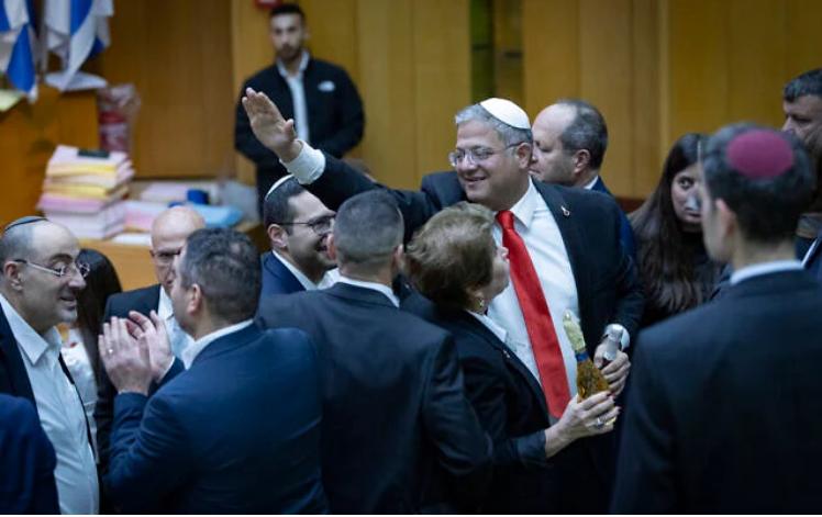 以色列议会通过争议法案：约旦河西岸巴勒斯坦恐袭致死者将被强制判处死刑
周一，以色