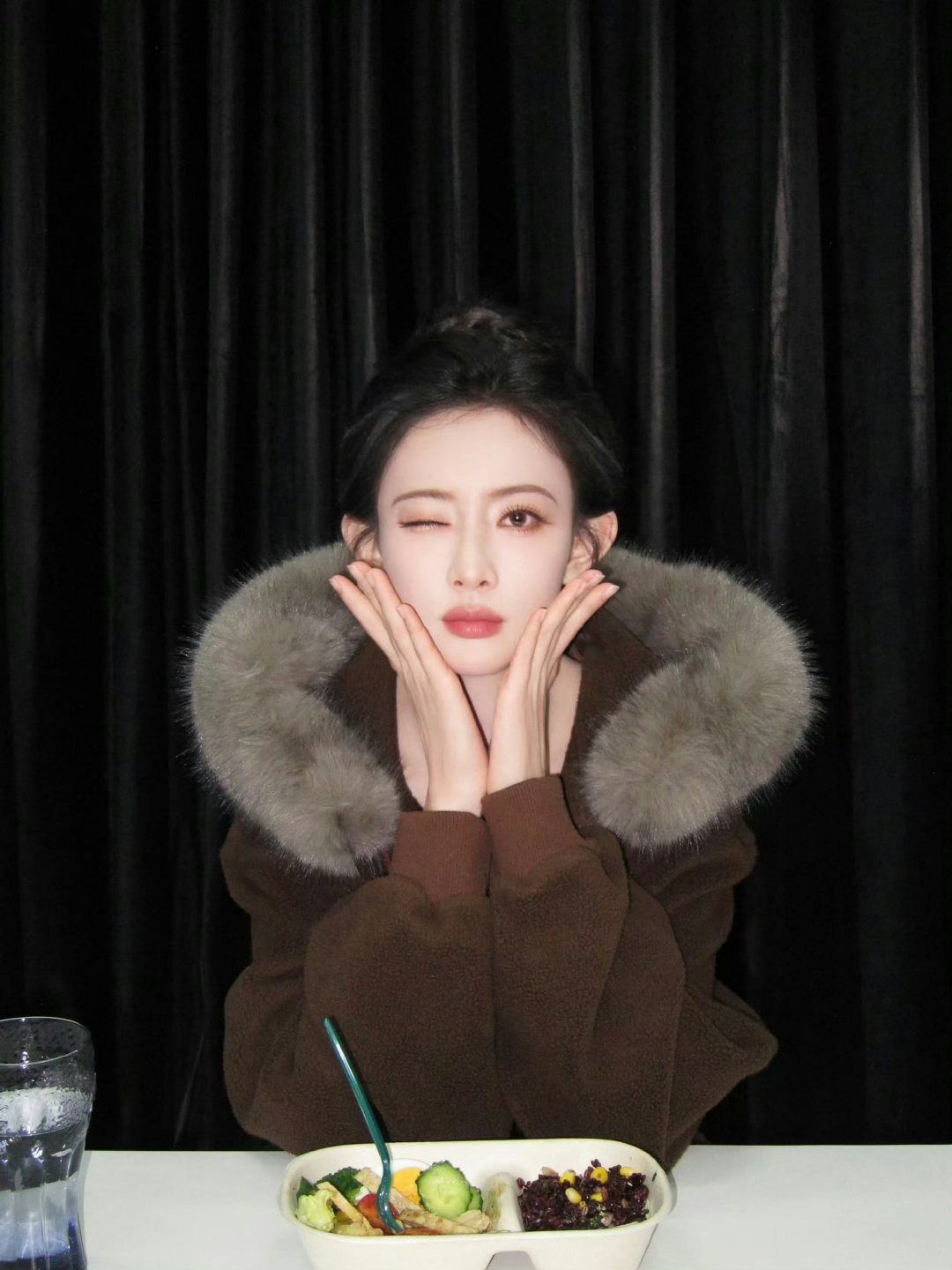 孟子义出发参加星光大赏孟子义出发参加星光大赏 