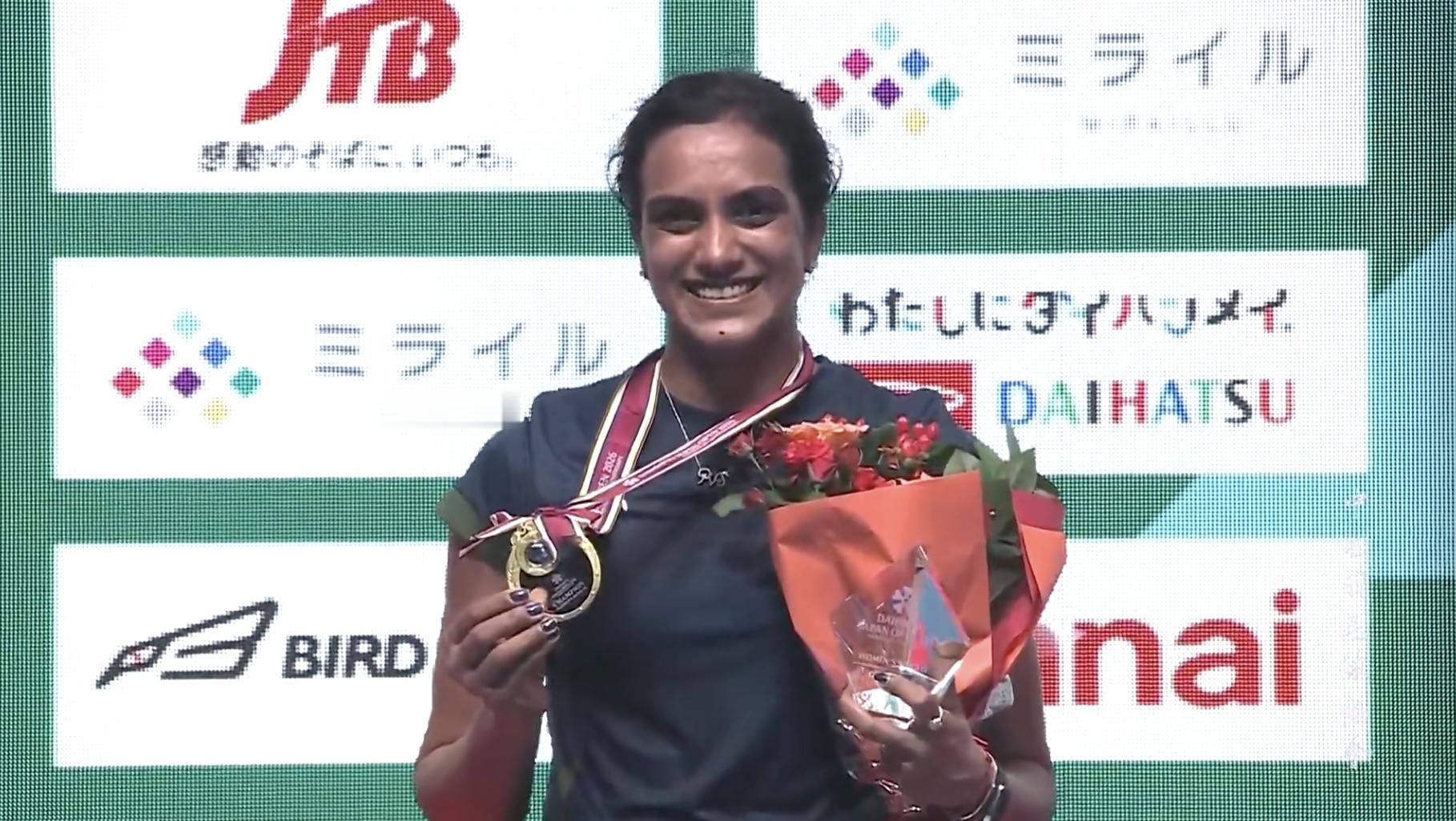 🏆女单冠军：辛杜🇮🇳🥈女单亚军：山口茜🇯🇵恭喜两位！🎉🎉🎉20