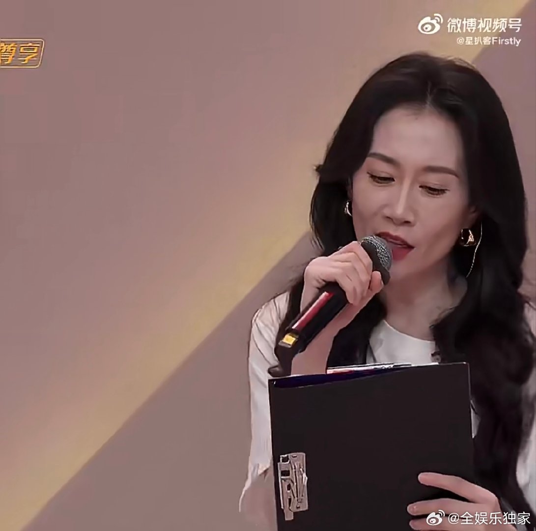 温峥嵘恶魔低语温峥嵘rap像蜡笔小新小考舞台惊喜不断，温峥嵘的rap直接成为全场