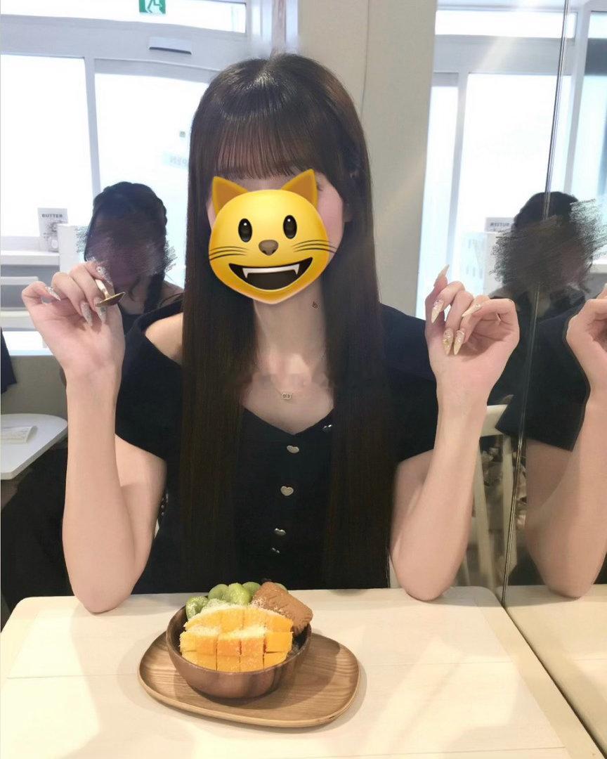 爱心纽扣藏青色也很乖！ 