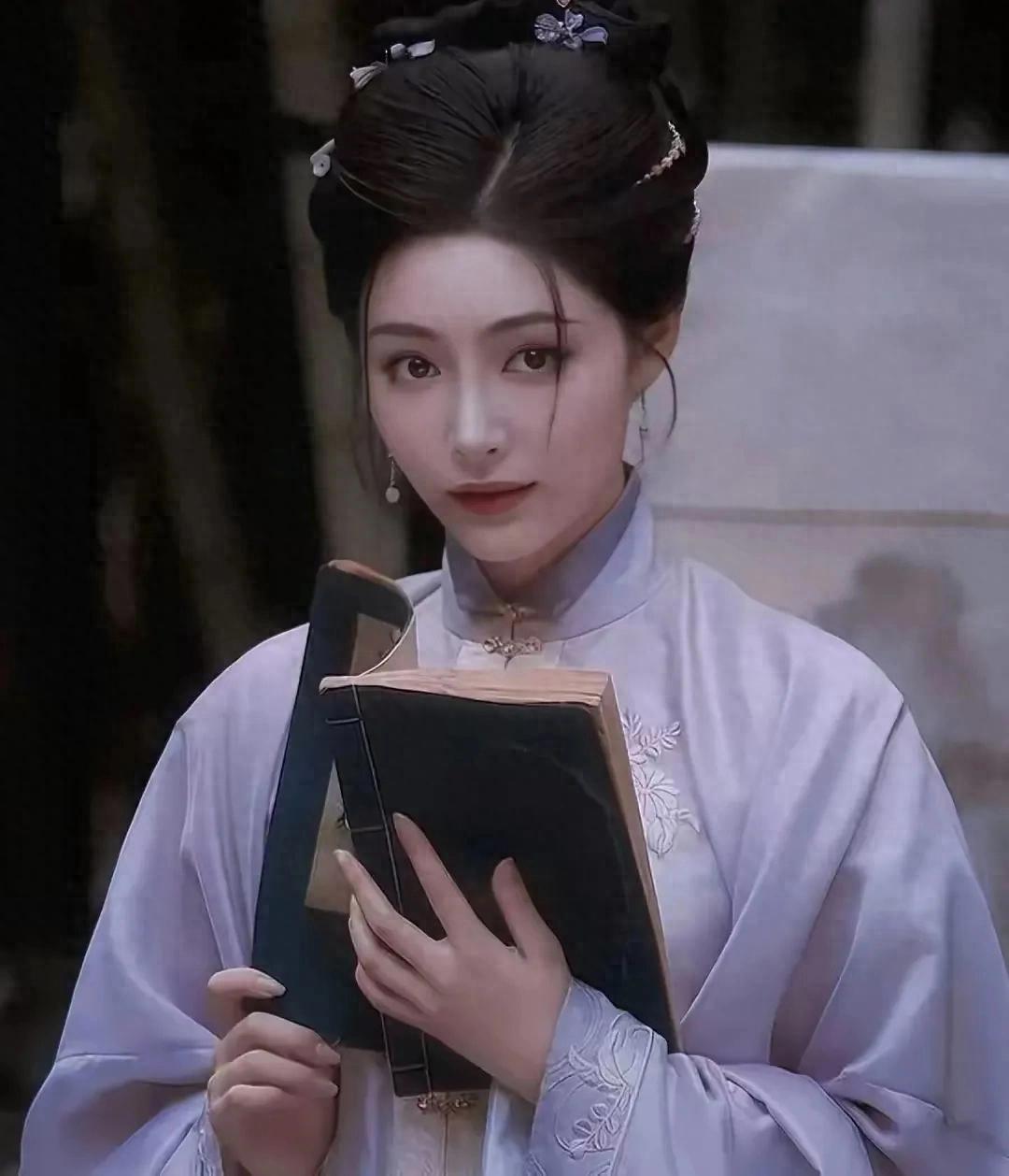 《雁回时》：爱恨情仇交织，谁才是最终赢家？
宝子们，今天必须来唠唠最近超火的《雁