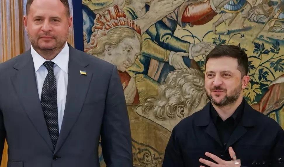 泽连斯基的最亲密盟友，乌克兰实际上的副总统叶尔马克突然被强行解除了职务。乌克兰2