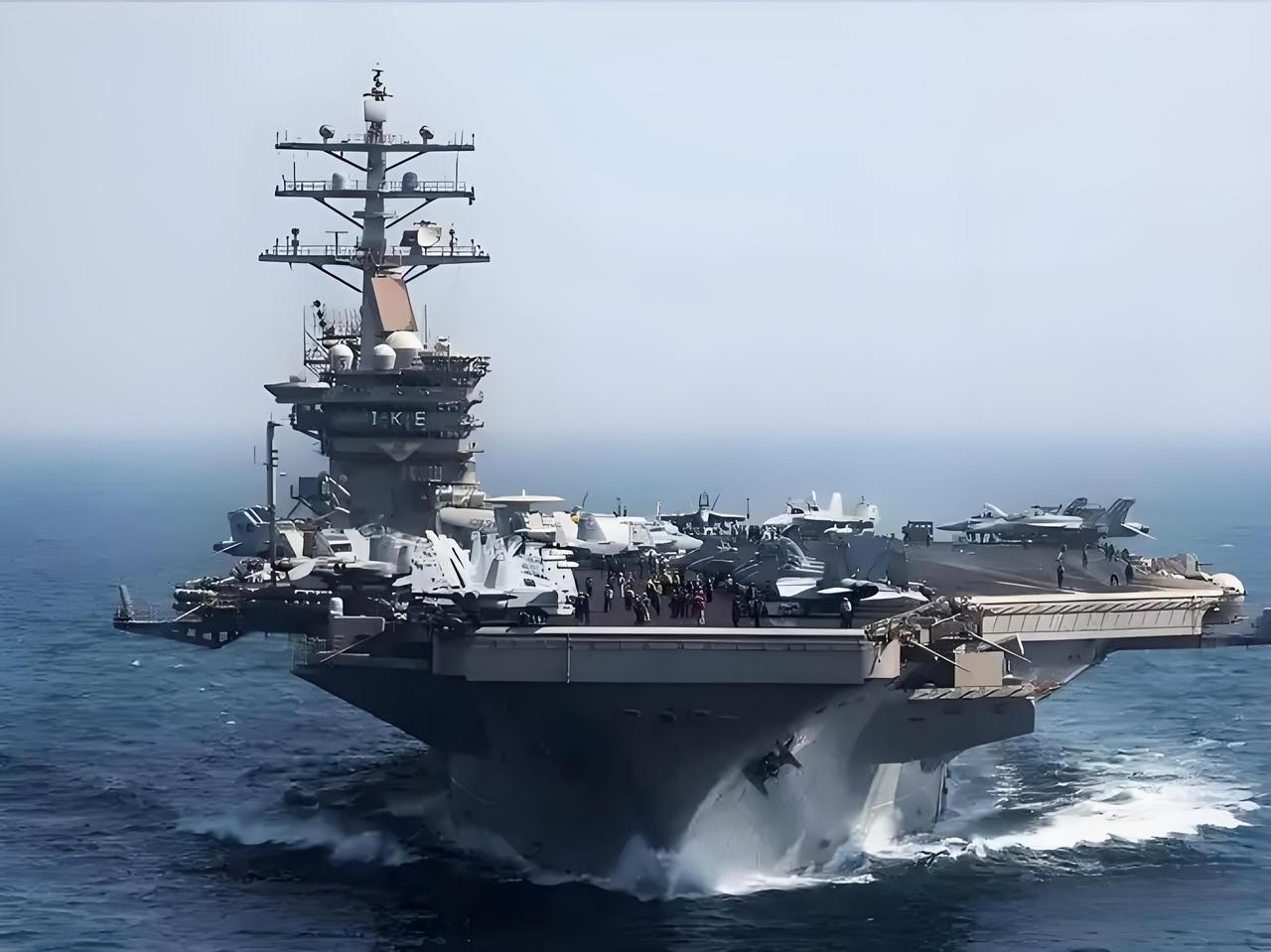 美军尼米兹号航母两架军机坠毁，最新调查曝光，特朗普的说法被打脸。

前几日，美国