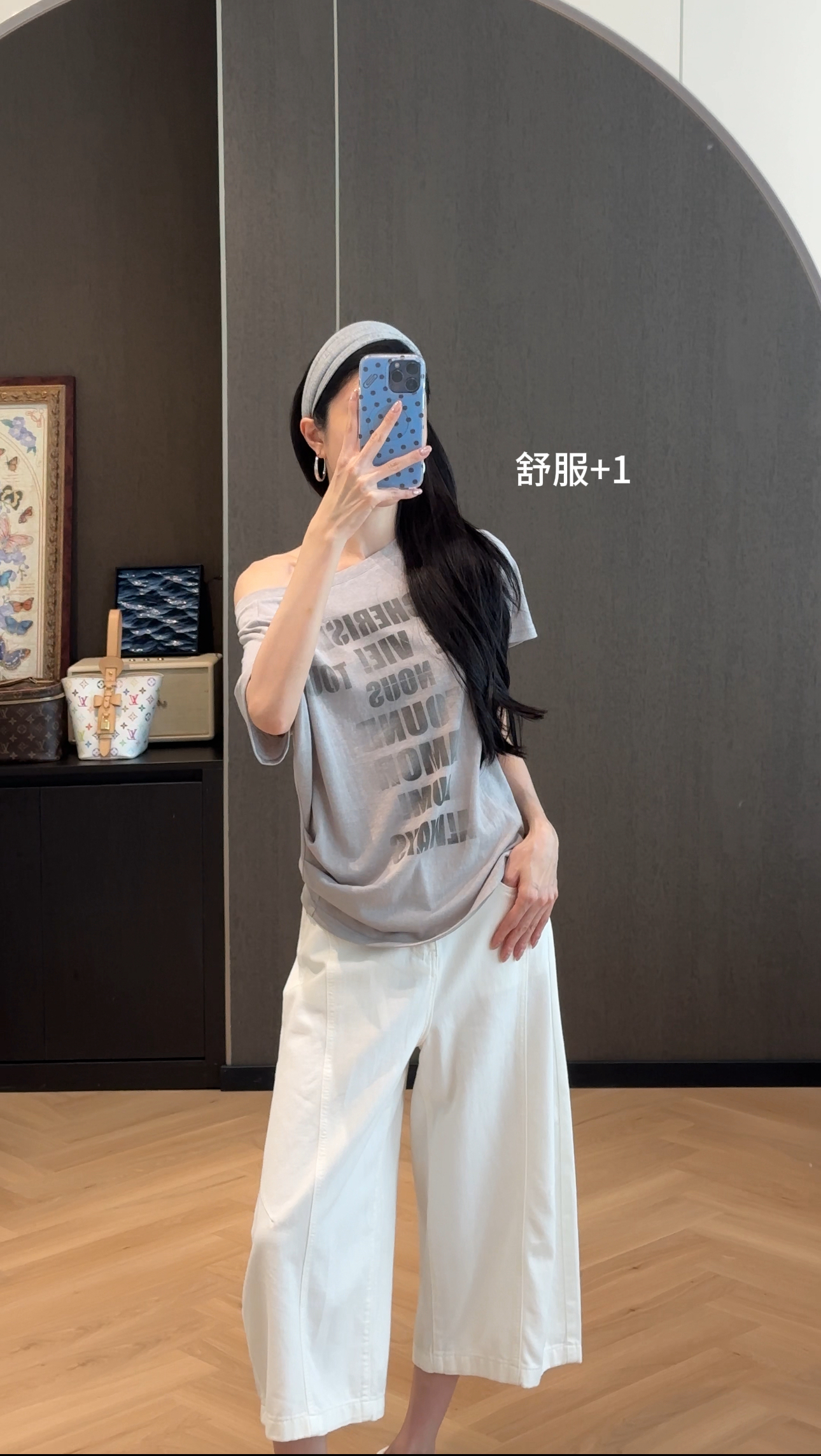 10号服饰场部分预告～大家明晚19:00见咯👍🏻里揪6个姐妹平分666💰 