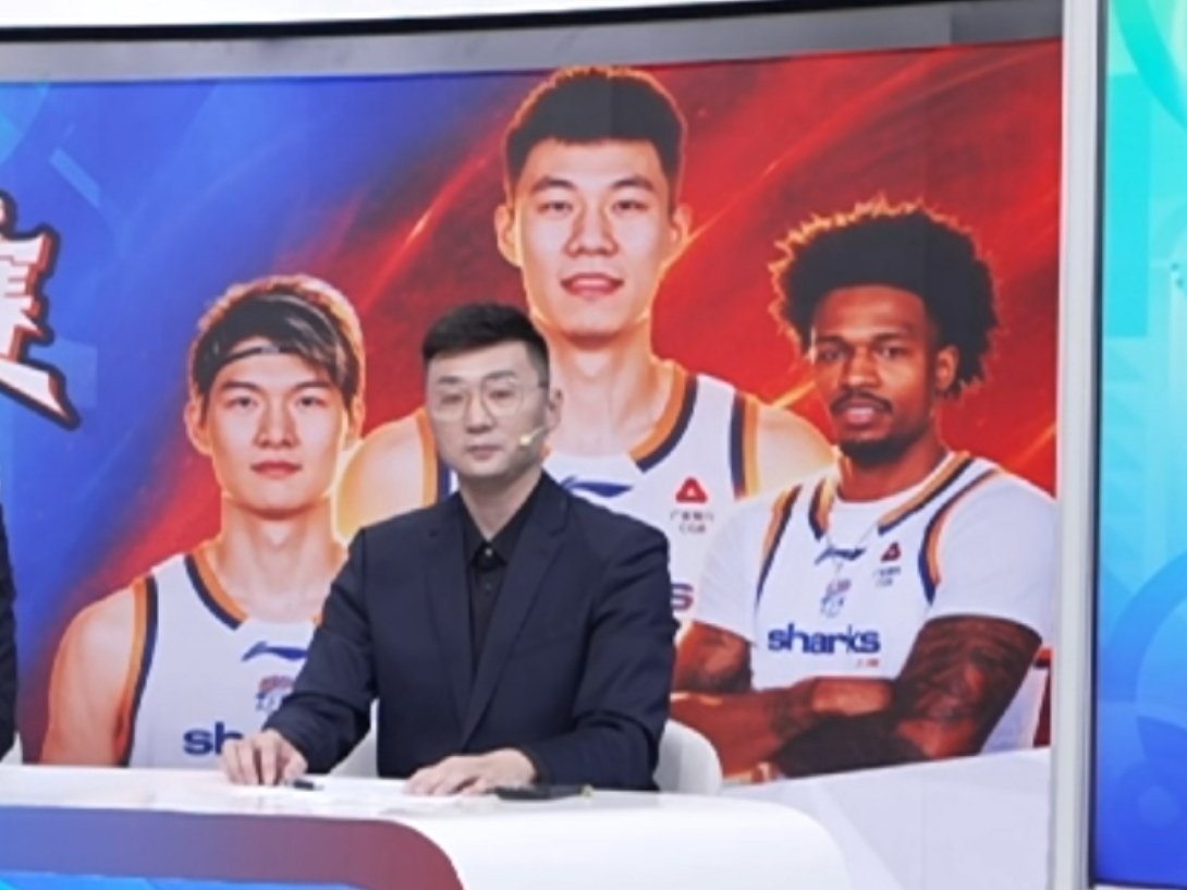 ………6V后面那三张脸看着怪怪的