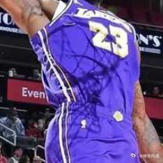 北京时间3月19日，NBA常规赛继续进行，洛杉矶湖人124-116休斯顿火箭，此