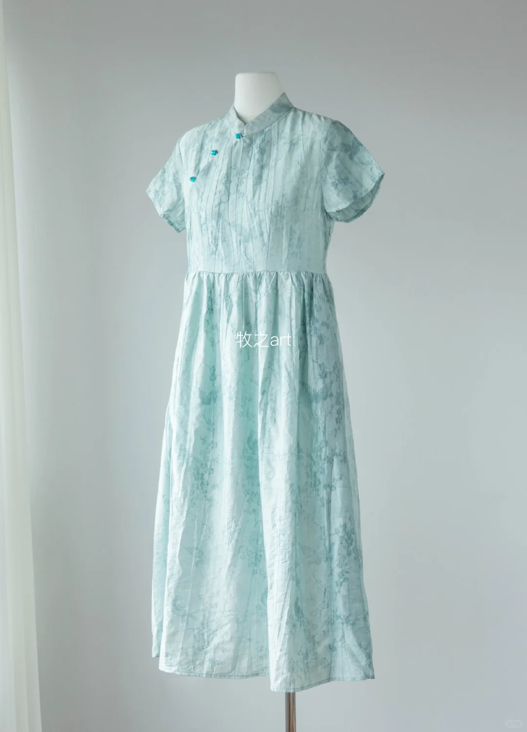 柔蓝色连衣裙，陆续在出货啦