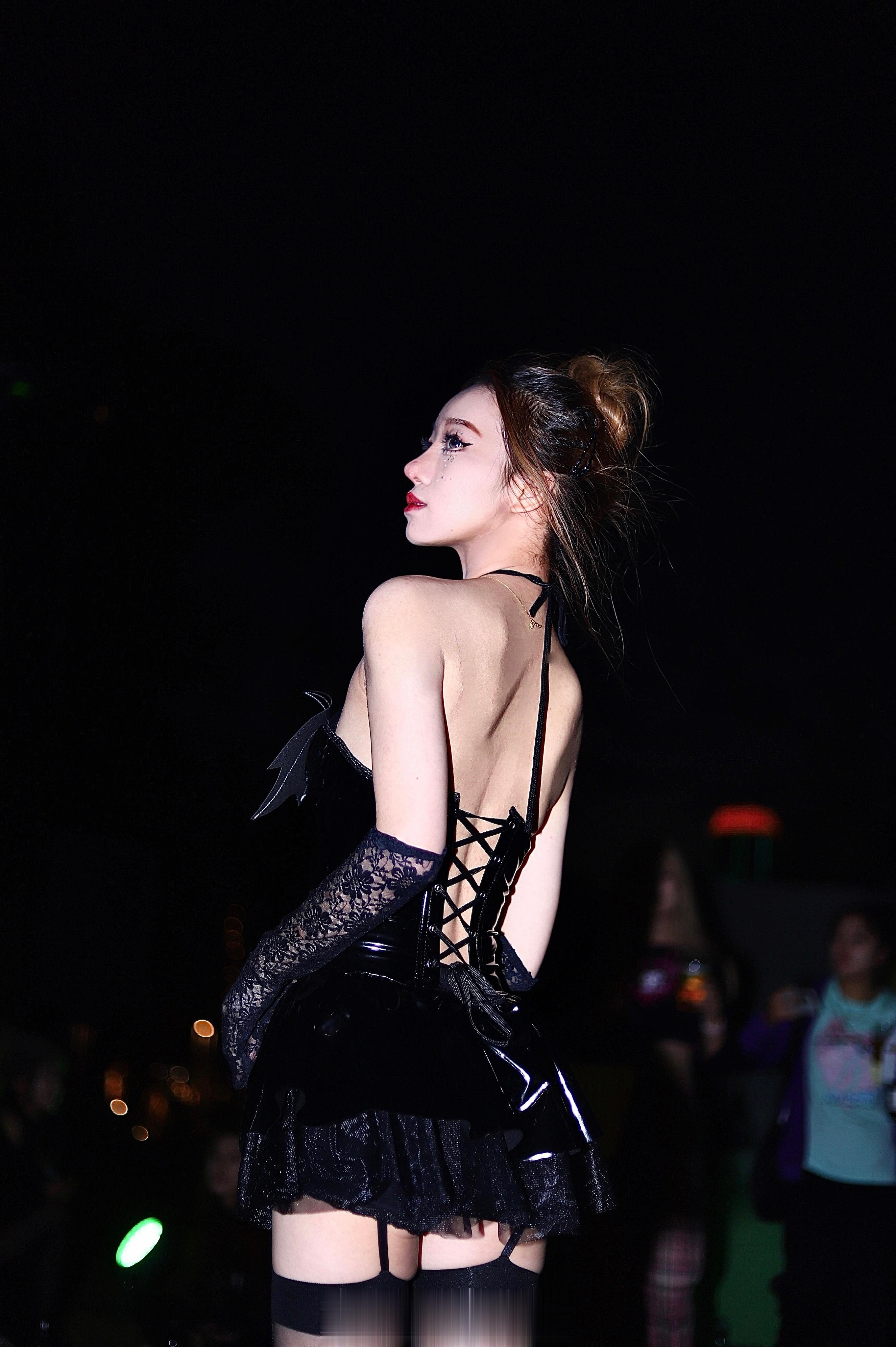 🎃万圣cos主题：女刺客和她的小娇妻们（真第一次觉得自己 很拽一女的#万圣节c