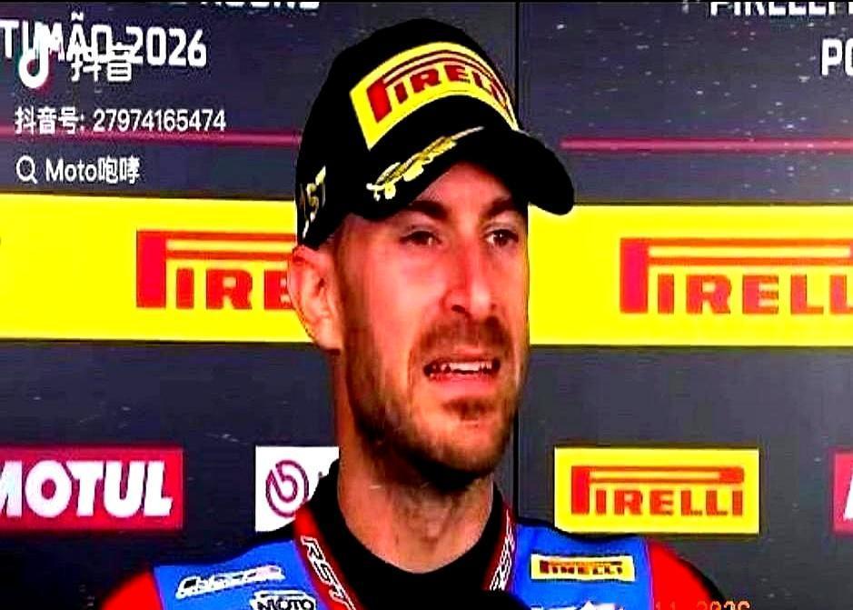 中国摩托车在世界赛场炸了！
 

张雪机车ZXMOTO，一个中国品牌，竟然在WS