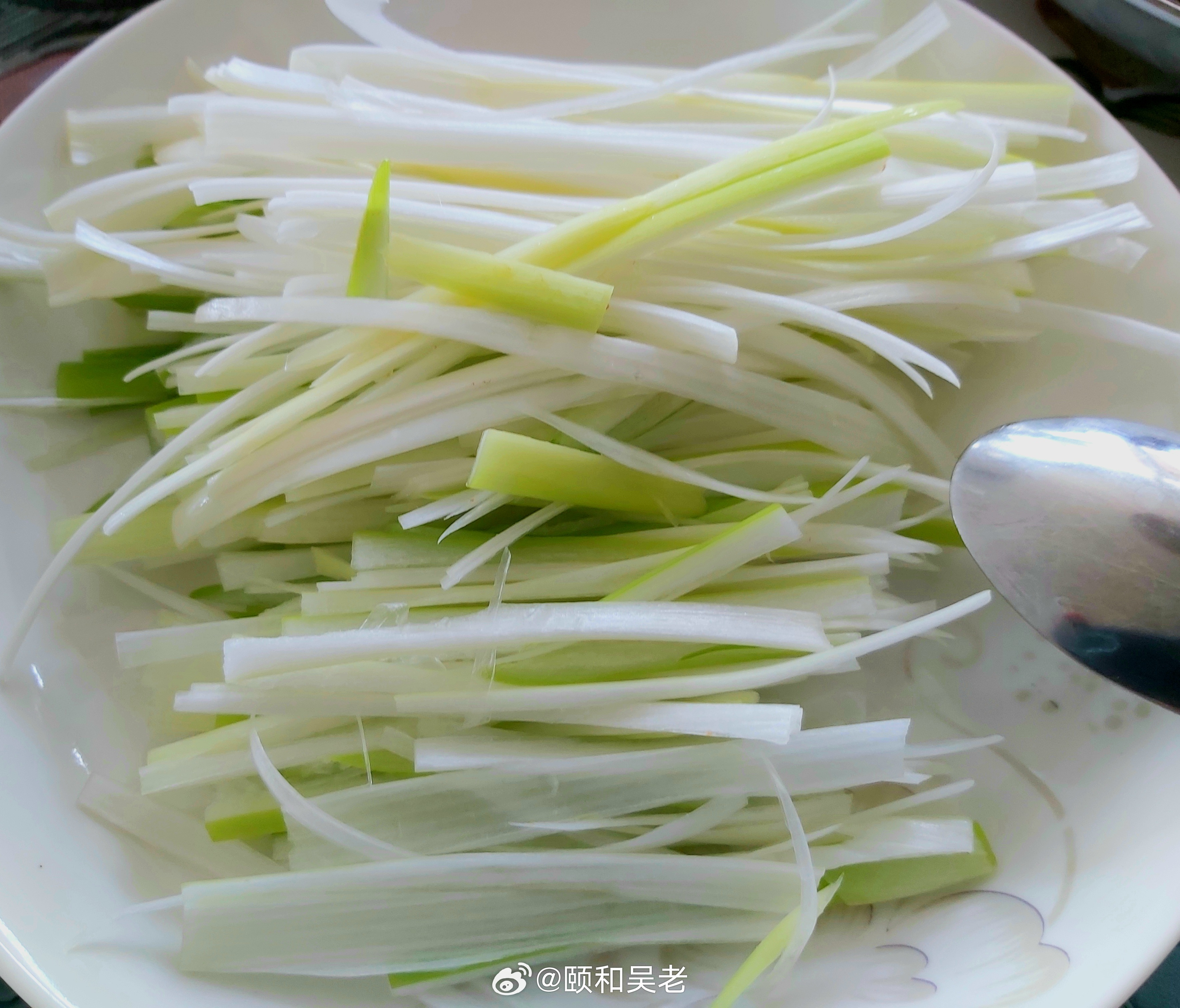 手机随拍民以食为天 周末孩子来，简单春饼宴。 ​​​