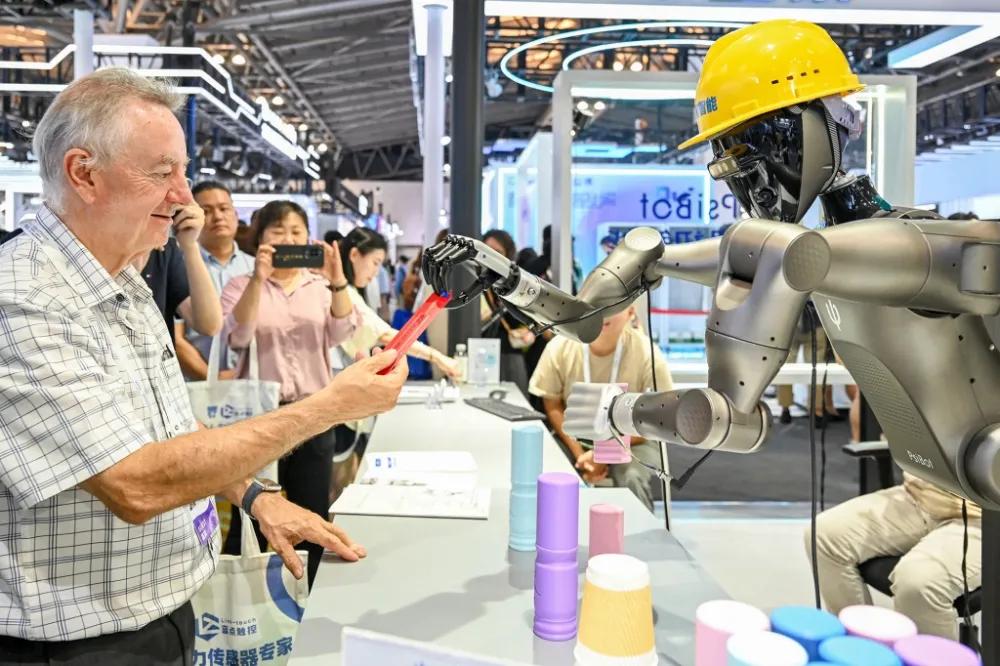 越南痛失大好局面：2026年世界人工智能大会在上海开幕，越南未派遣官方级别的代表