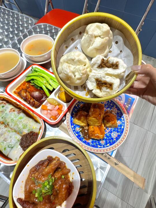 大学生的也能海吃的粤菜小馆！！