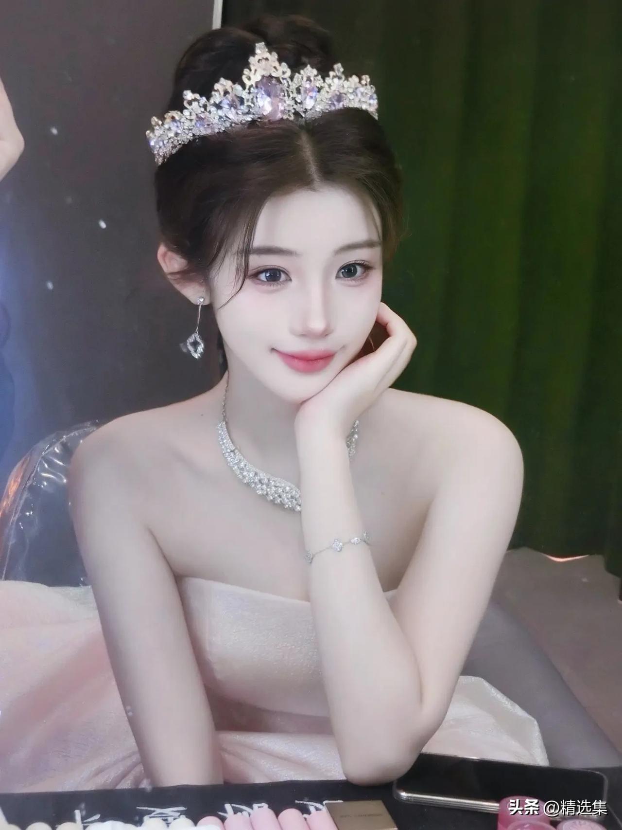 梦幻公主风，优雅妆容，闪耀珠宝，美不胜收！👑💎👗