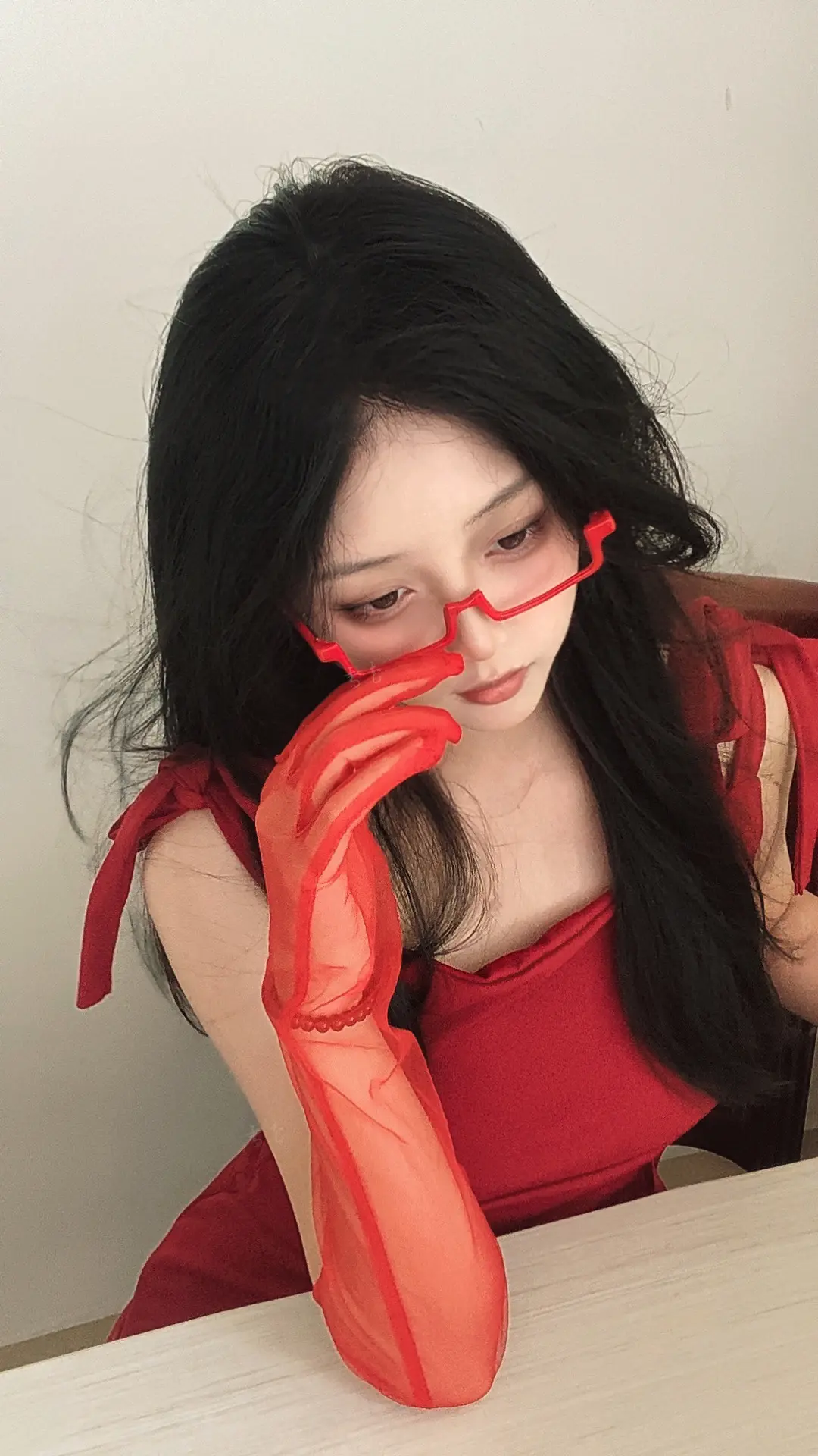怎么 你的一厢情愿还要我负责吗。