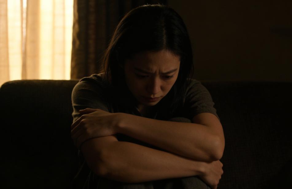 长期隐忍压抑内心负面情绪，中医提醒：肝气郁结要当心



生活里很多人都习惯做“