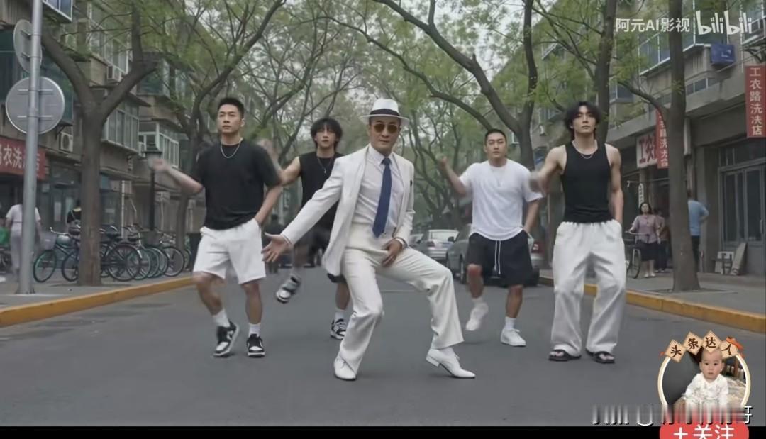 华强卖瓜到底有多少个版本？
  陆陆续续看过什么盗梦空间版，鬼子买瓜，白娘子，什