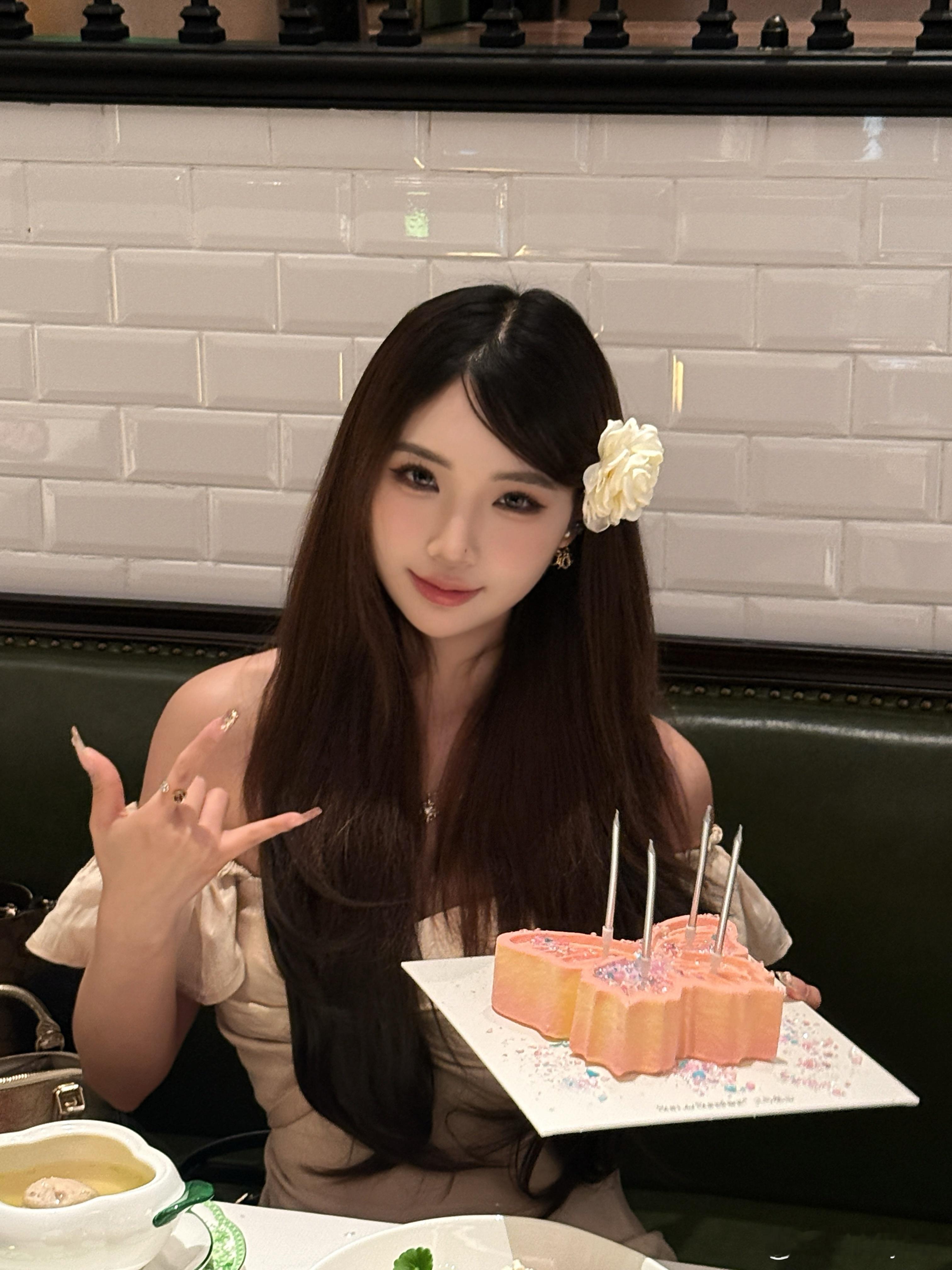 很beautiful的生日🎂 ​​​