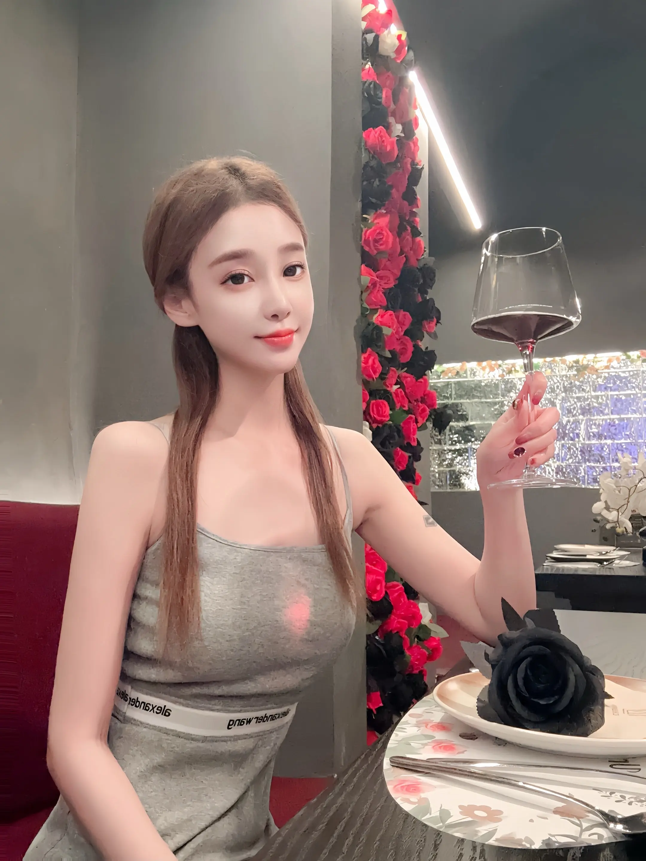 九江的西餐控集合！ 挖到宝藏店铺——初山西餐酒吧，本美食家直接打9.7...