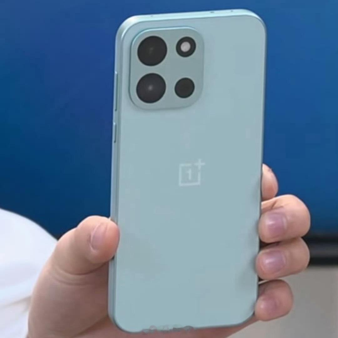 一加Turbo6真机长这样大家觉得咋样？新机来了