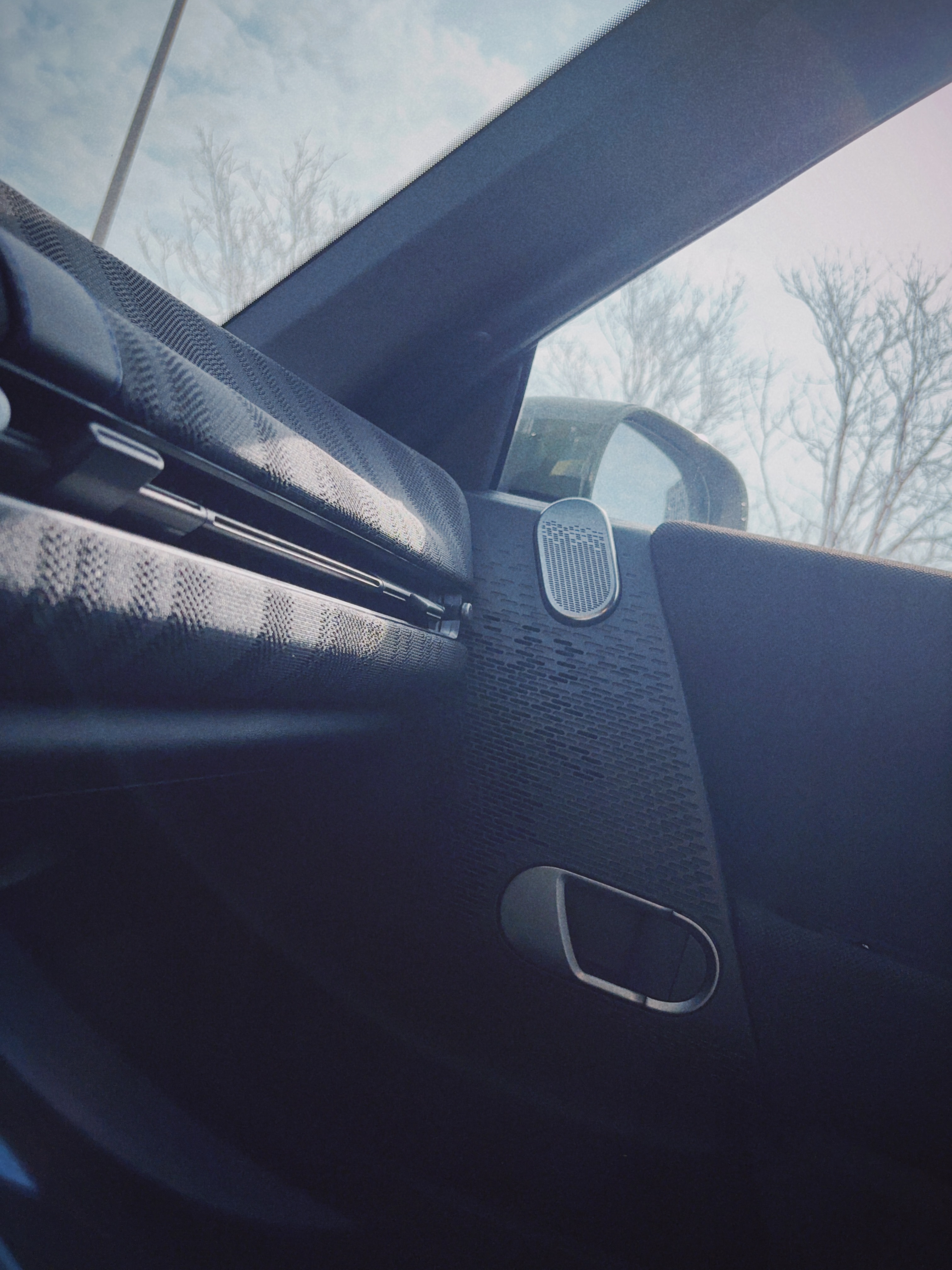 难以抑制的笑容，如果礼拜一在北京早高峰上有一辆小车在你面前灵活窜动，不要介意不要