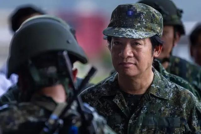 美国总统特朗普结束访华后，接受福布斯新闻频道访问时，警告台湾不要宣布“独立”，而