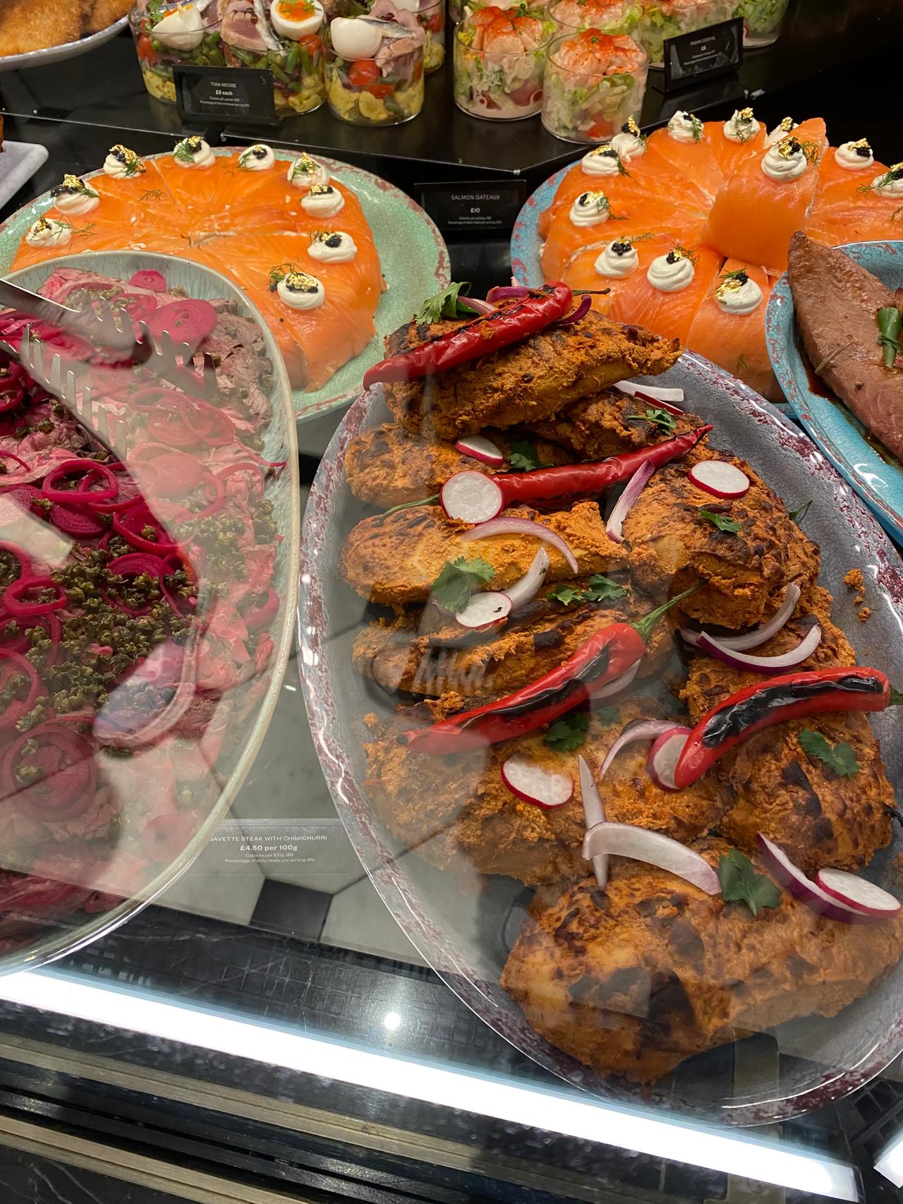 在英国的熟食也太贵了啊！想咬咬牙买一盒！