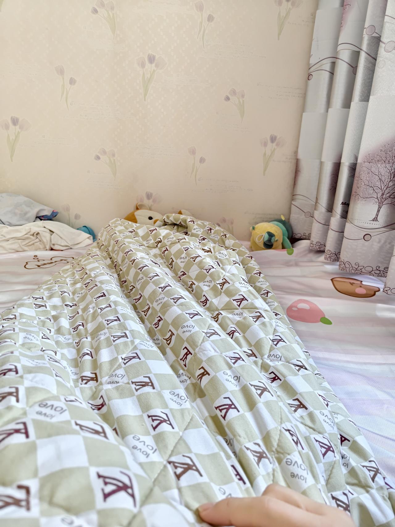 在丈母娘家睡到10点还没起
我这个女婿的地位
在头条上属于什么水平？[吐舌] ​