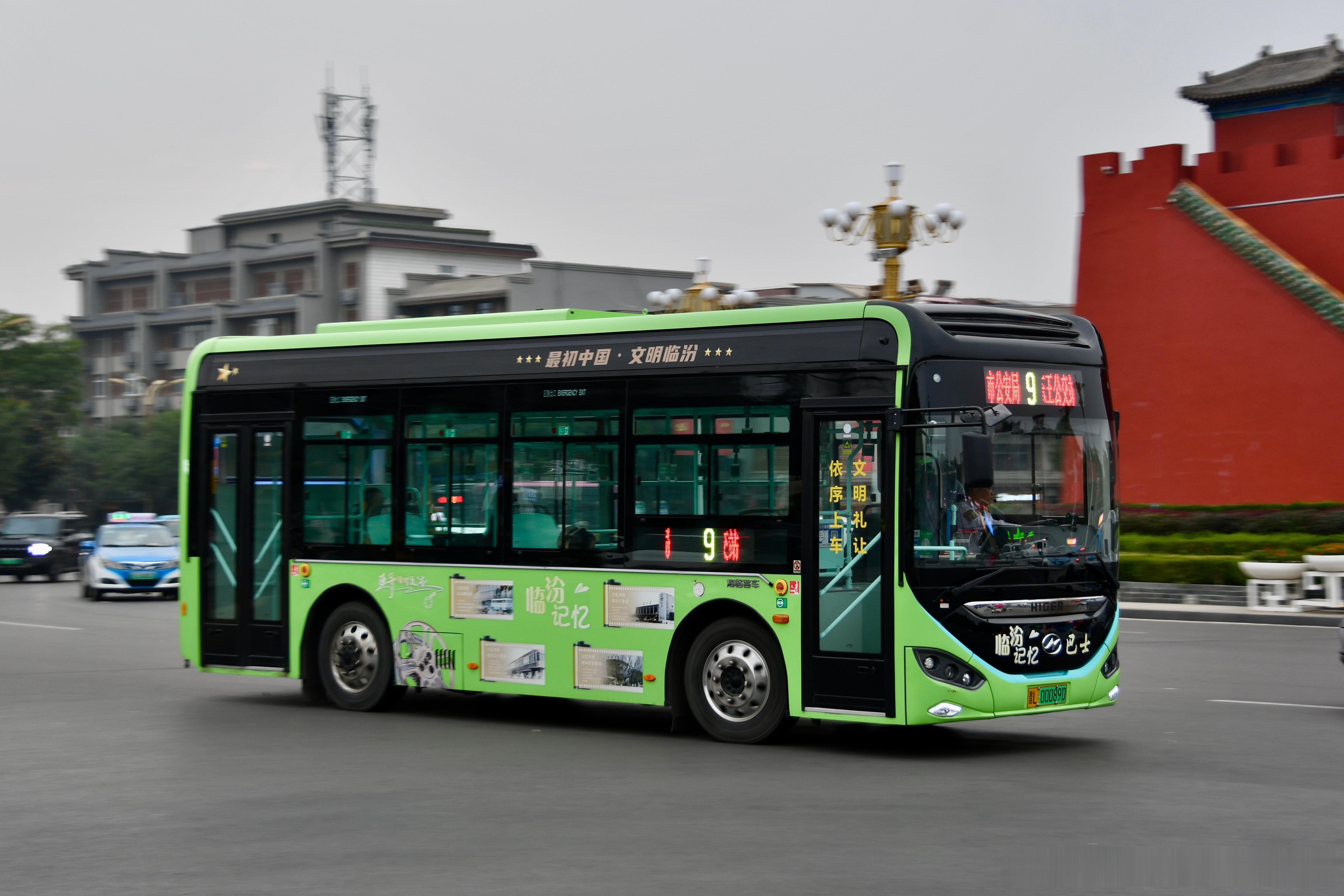 临汾市，临汾公交 x 海格蔚蓝客车，颜色多到数不过来