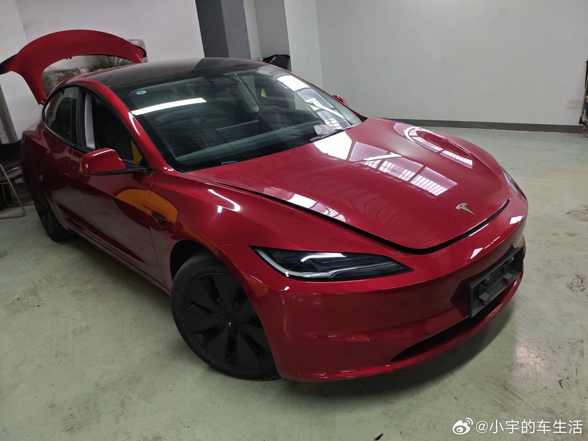 【车辆名称】2023款 Model 3 后轮驱动版【上牌时间】2023年11月【