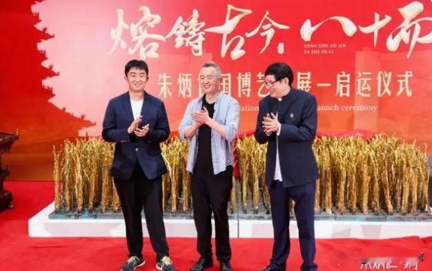 原来700分和7000万真的可以同时拥有！浙江杭州，在高考期间坐着迈巴赫S450