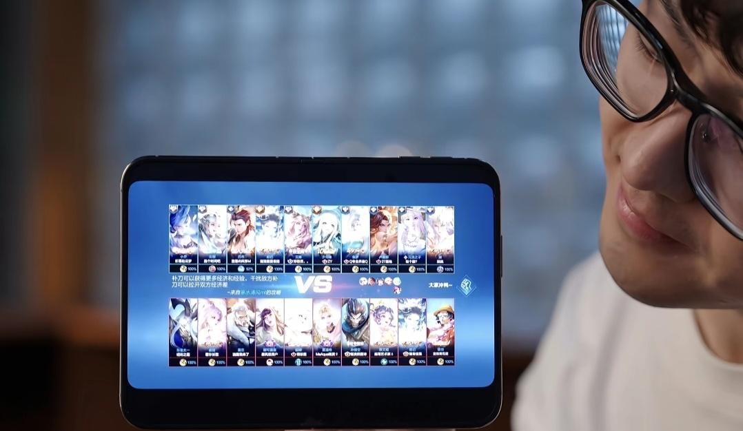 iPhoneDuo王者荣耀黑边想到过会有软件不适配的情况，但是没想到不适配的这么