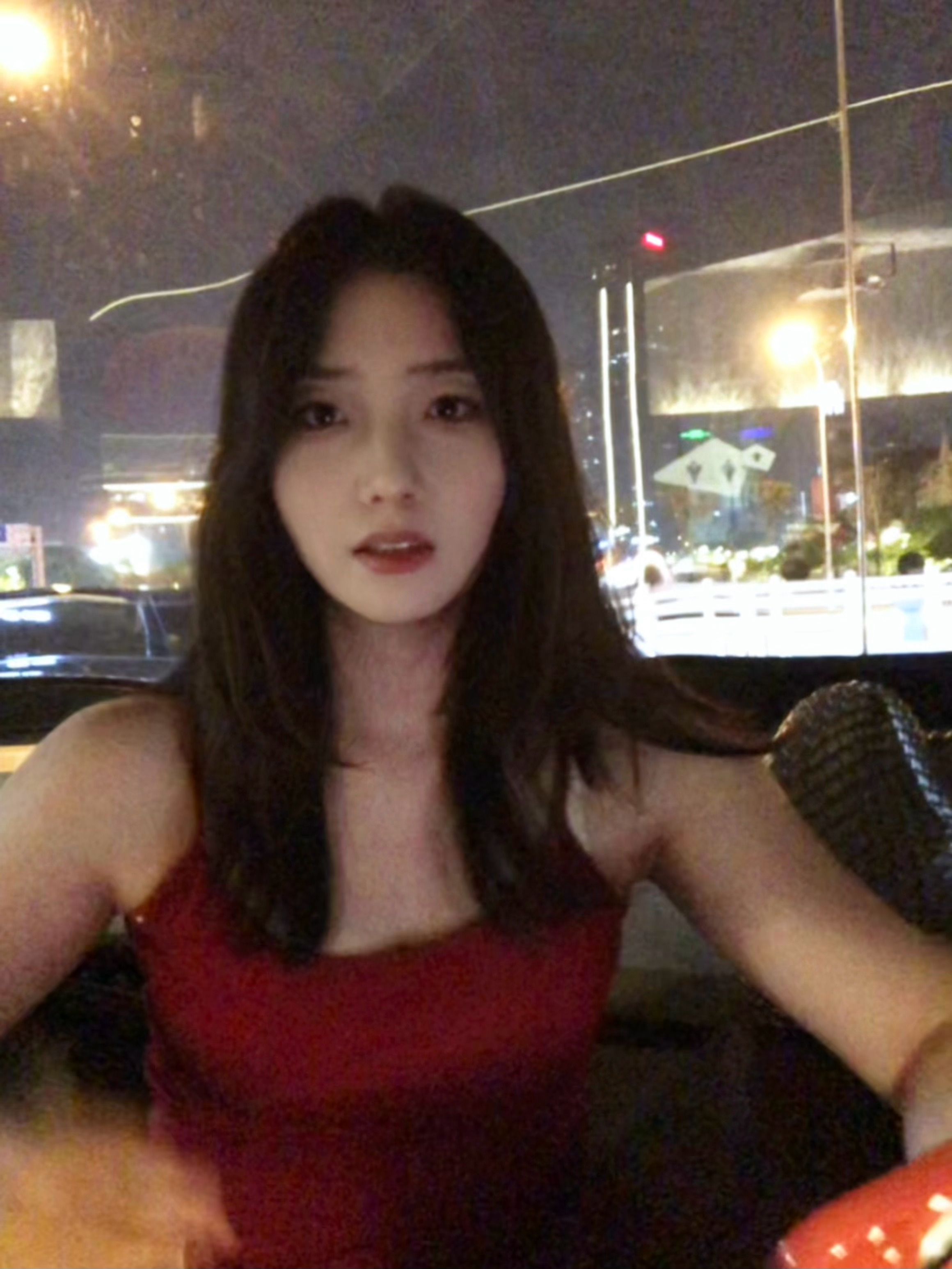 瘦了15斤的面部折叠度 十五斤差别真的很大，但现在能让我瘦15斤的估计只有醒图了