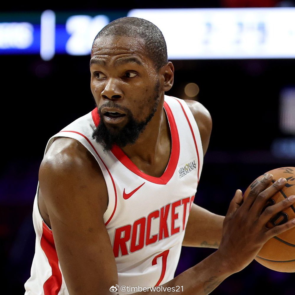 凯文·杜兰特谈迈克尔·乔丹：  “迈克尔·乔丹的影响力远远超出了体育范畴。也就是