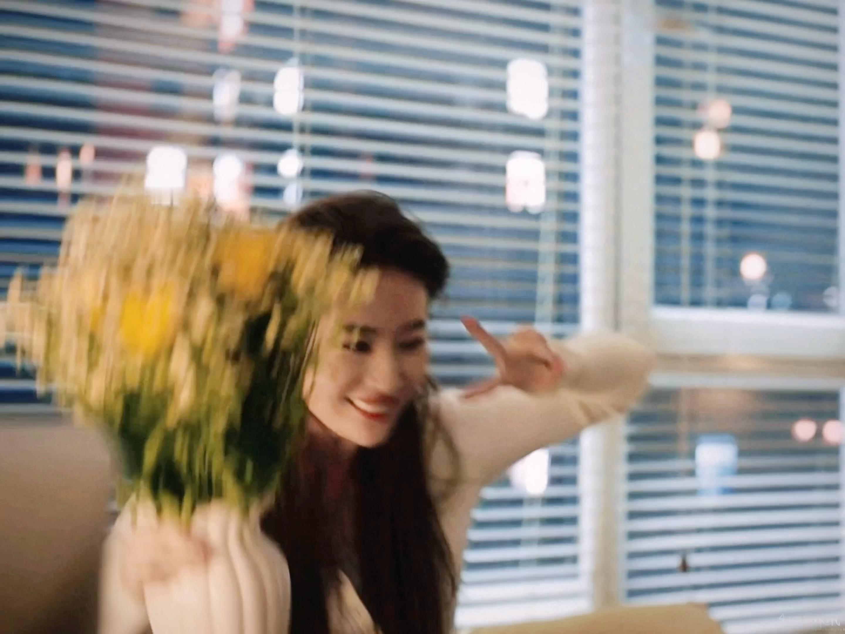 🎞🎬 / 刘亦菲命中注定的仙宝 生日快乐呀❤️愿你永远眼含笑意愿你永远自由恣